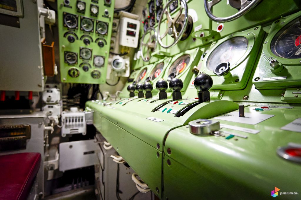 Marinemuseum | Interieur van onderzeeboot Tonijn