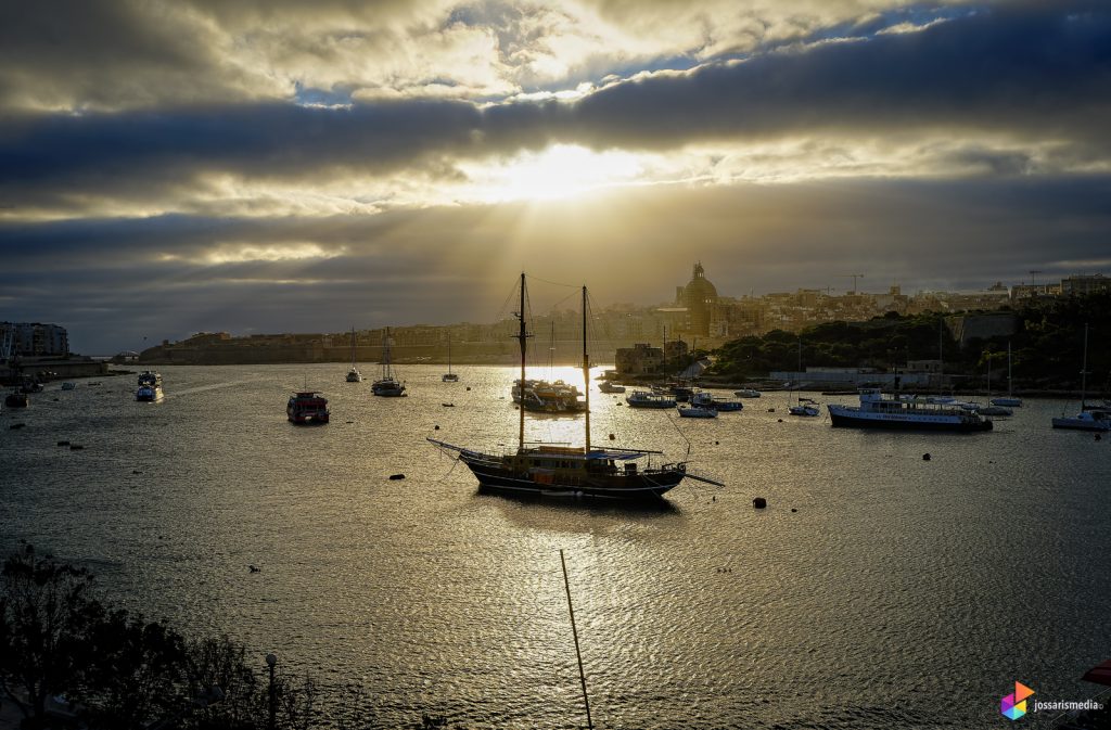 Sliema | Zonsopgang boven Valletta