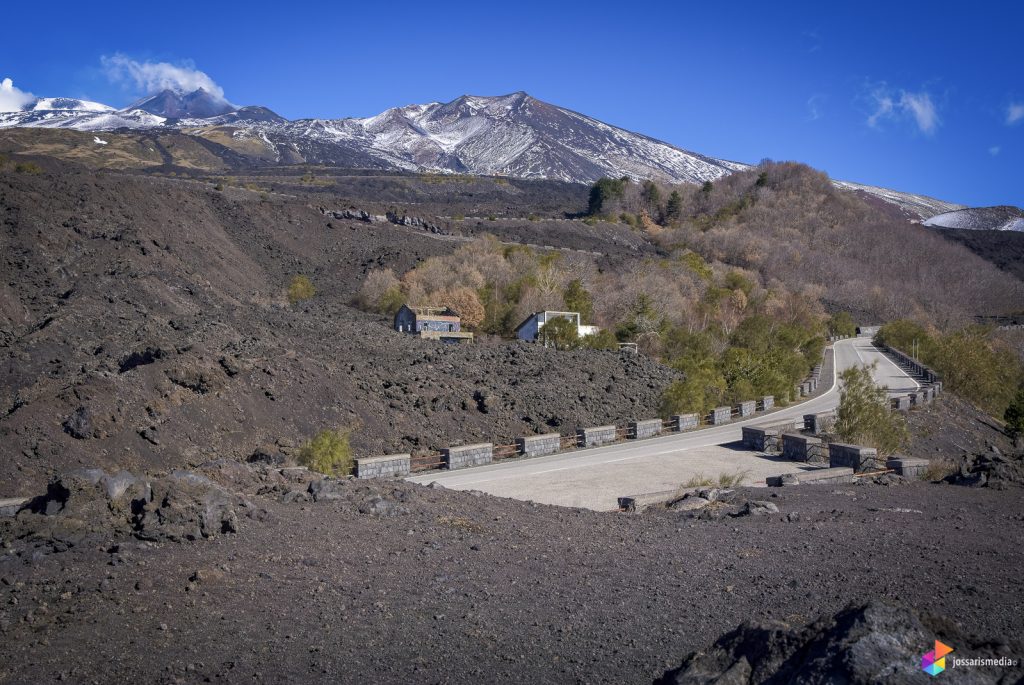 Etna | Niets ontziende lavastromen  en lavavelden