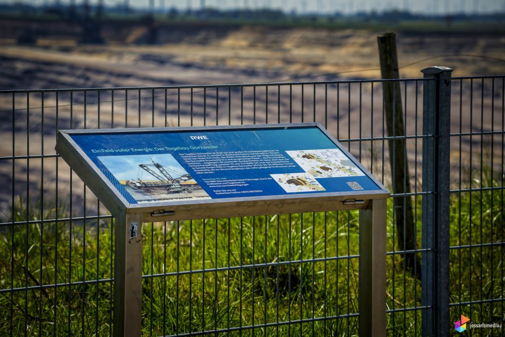 Garzweiler | Uitkijk- en informatiepunt over de groeve