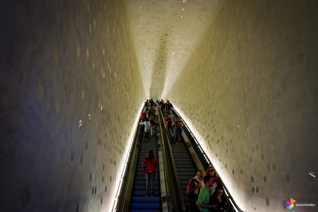 Hamburg | Gebogen roltrap Elbphilharmonie