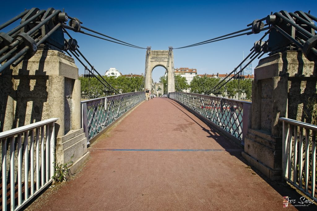 Lyon | Passerelle de College