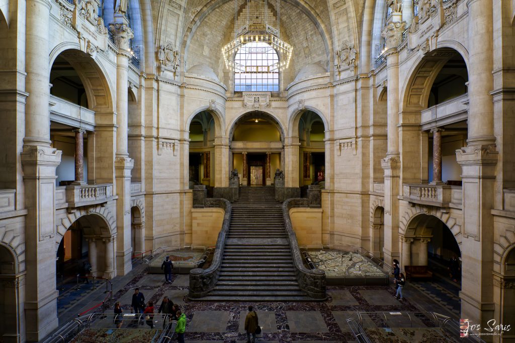 Hannover | De centrale hal van het Nieuwe Stadhuis